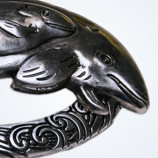 Dolphin – Detail 2